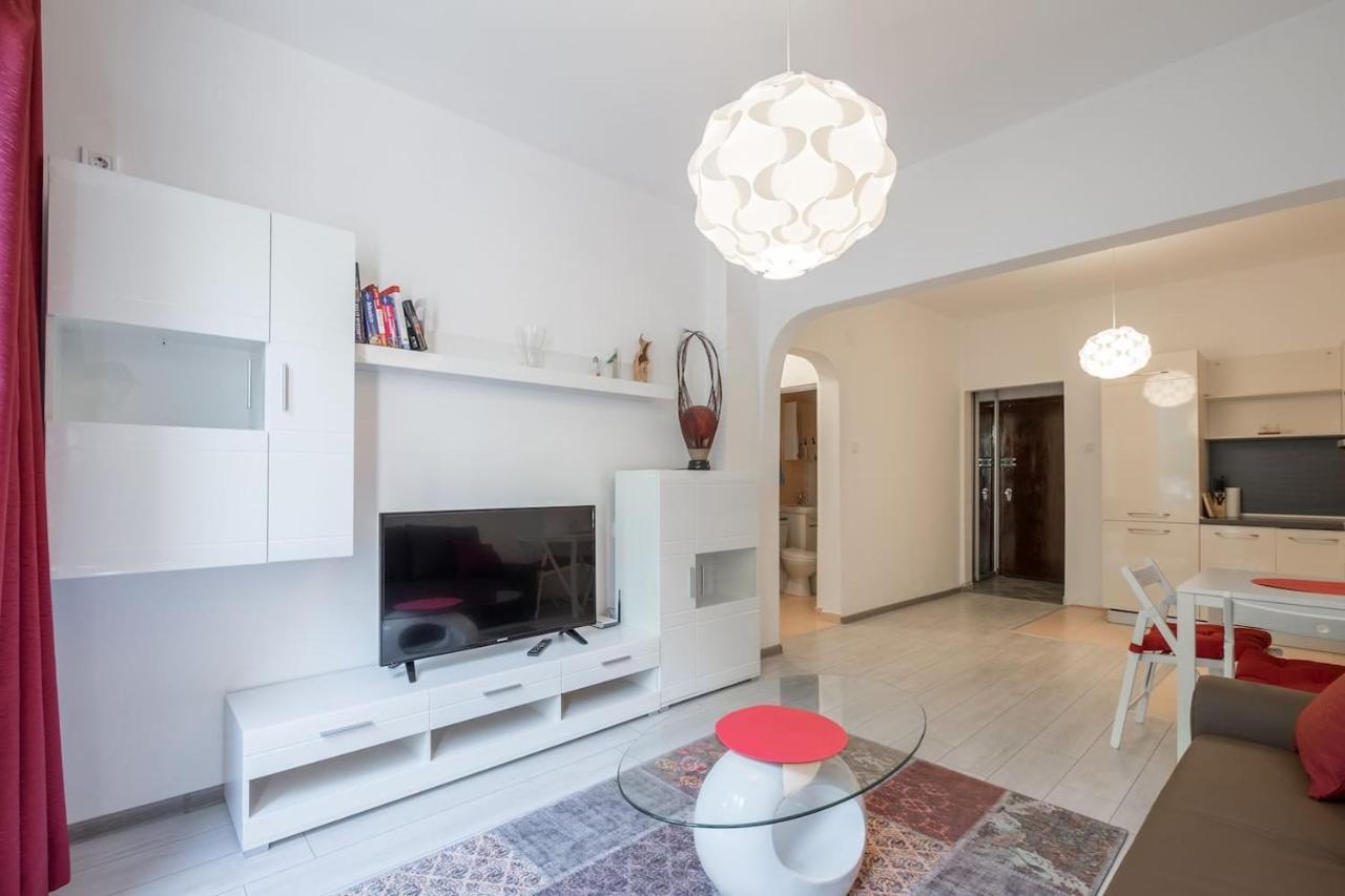 Your Perfect Place To On Vitosha Str Apartment